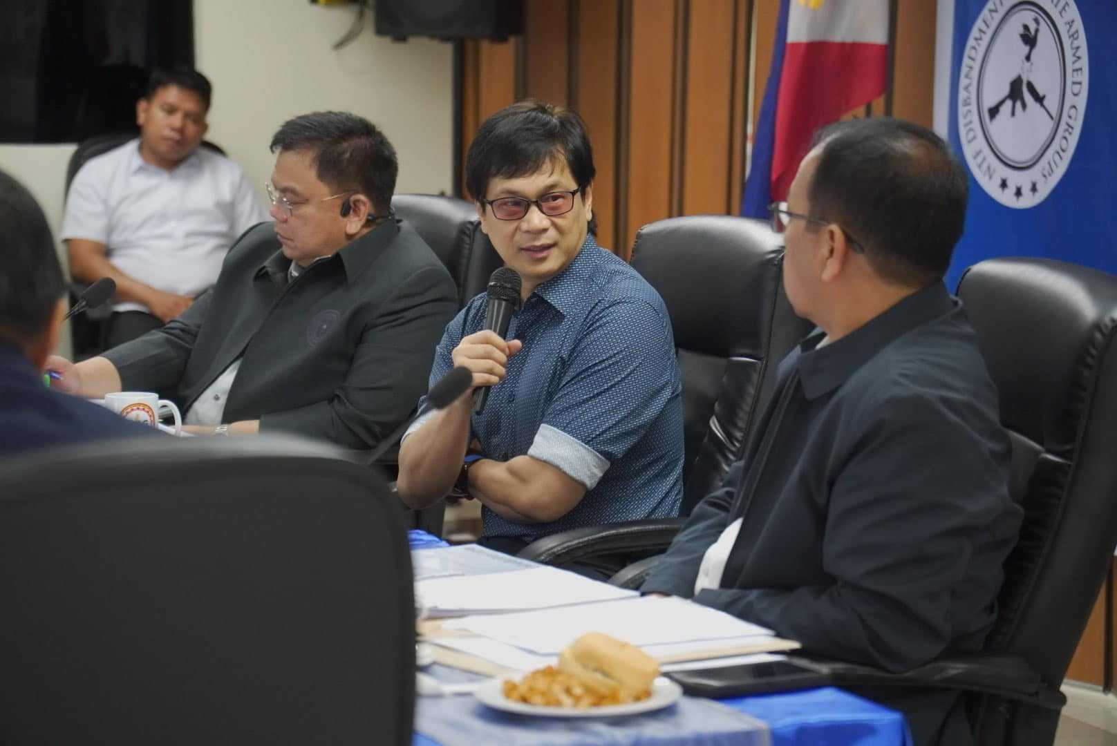 Abalos asks PNP colonels, generals to submit courtesy resignation amid possible drug links