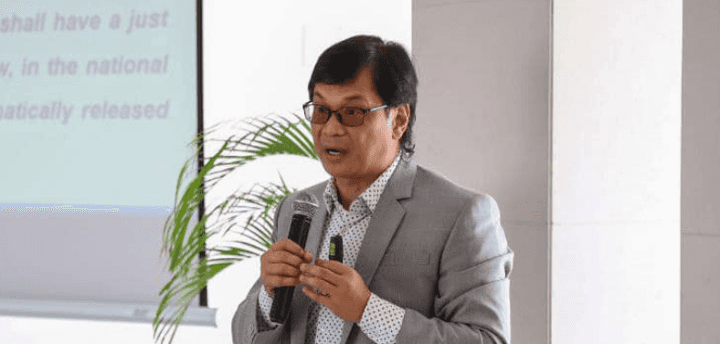 Abalos identifies PNP members linked to P6.7-B shabu haul