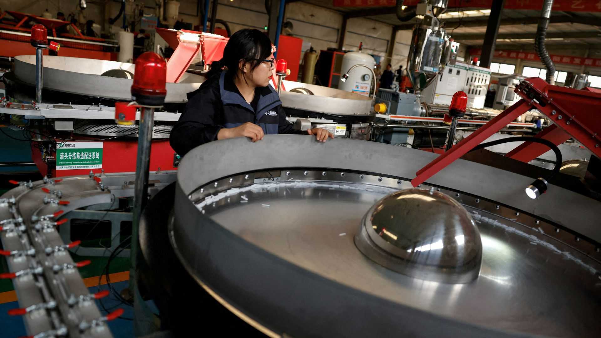 Analysis-China ready to go deeper into debt to counter Trump's tariffs