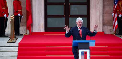 Bill Clinton tells Kosovo: stop 'foolishness' in Serb-majority north
