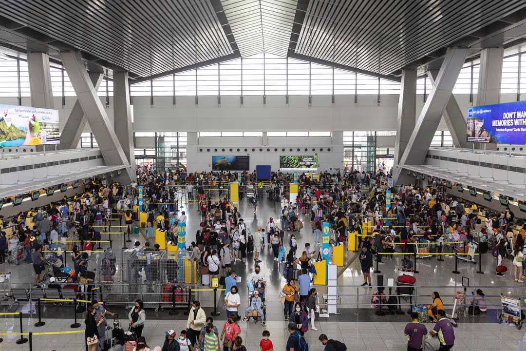 MIAA: Several flights delayed after aircraft stalled along NAIA taxiway