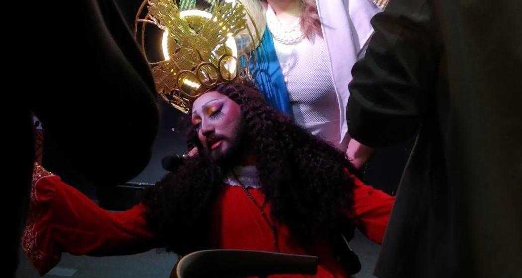 Pura Luka Vega not sorry for viral "Ama Namin" drag performance