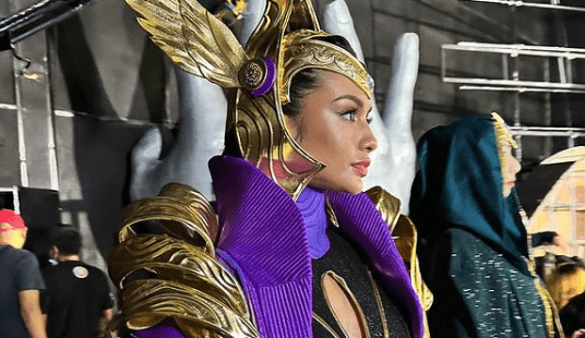 Celeste Cortesi as the Queen of Marte in Darna's finale