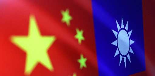 Chinese carrier passes close to Philippines on way to Pacific drills, Taiwan says