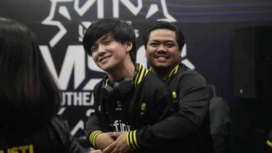 Coach Yeb acknowledges 'possibility' of him, Kairi returning to PH