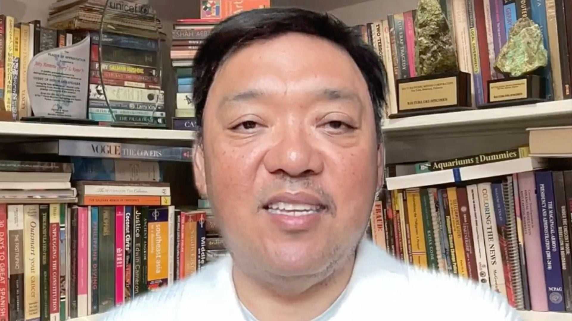 Court issues arrest warrant vs Harry Roque, 49 others over trafficking
