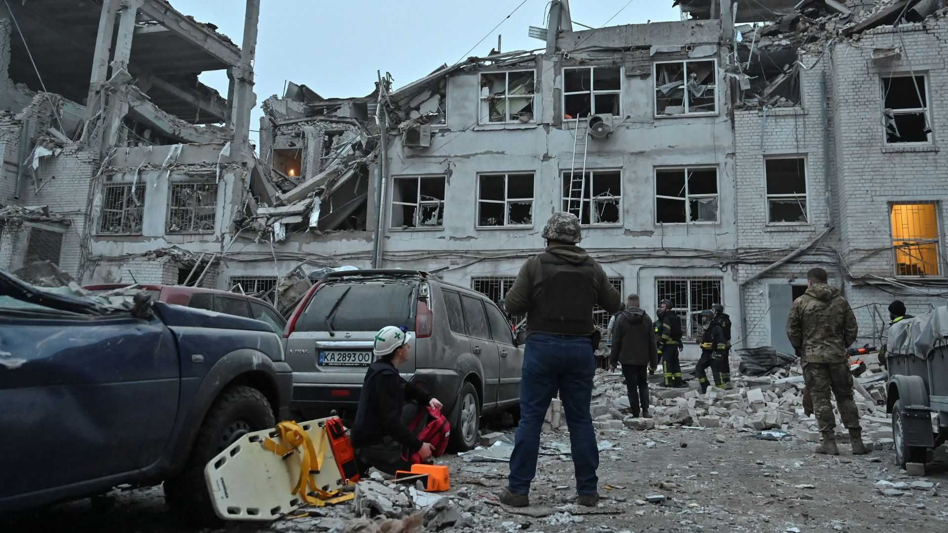 Death toll from Russian missile attack on Ukraine's Zaporizhzhia rises to six, officials say
