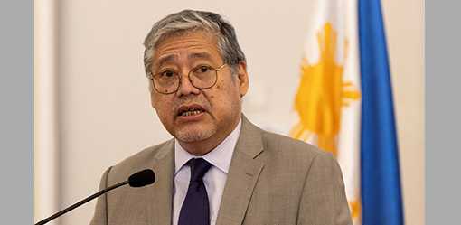 Discussion needed on how US can use Philippines bases - foreign minister