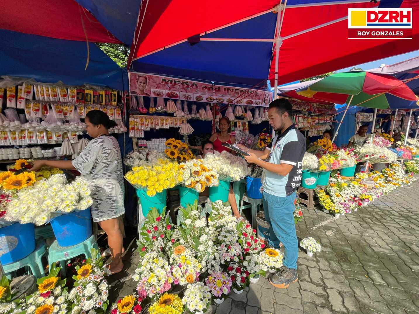 DTI conducts surprise price inspection in Dangwa Flower Market ahead Undas
