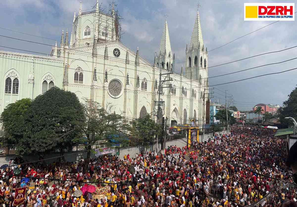 Black Nazarene meets Nuestra Señora del Carmen for annual 'Dungaw' rites