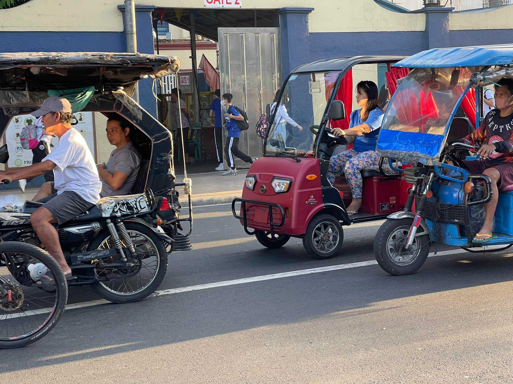 MMC approves resolution banning e-vehicles on major roads in Metro Manila