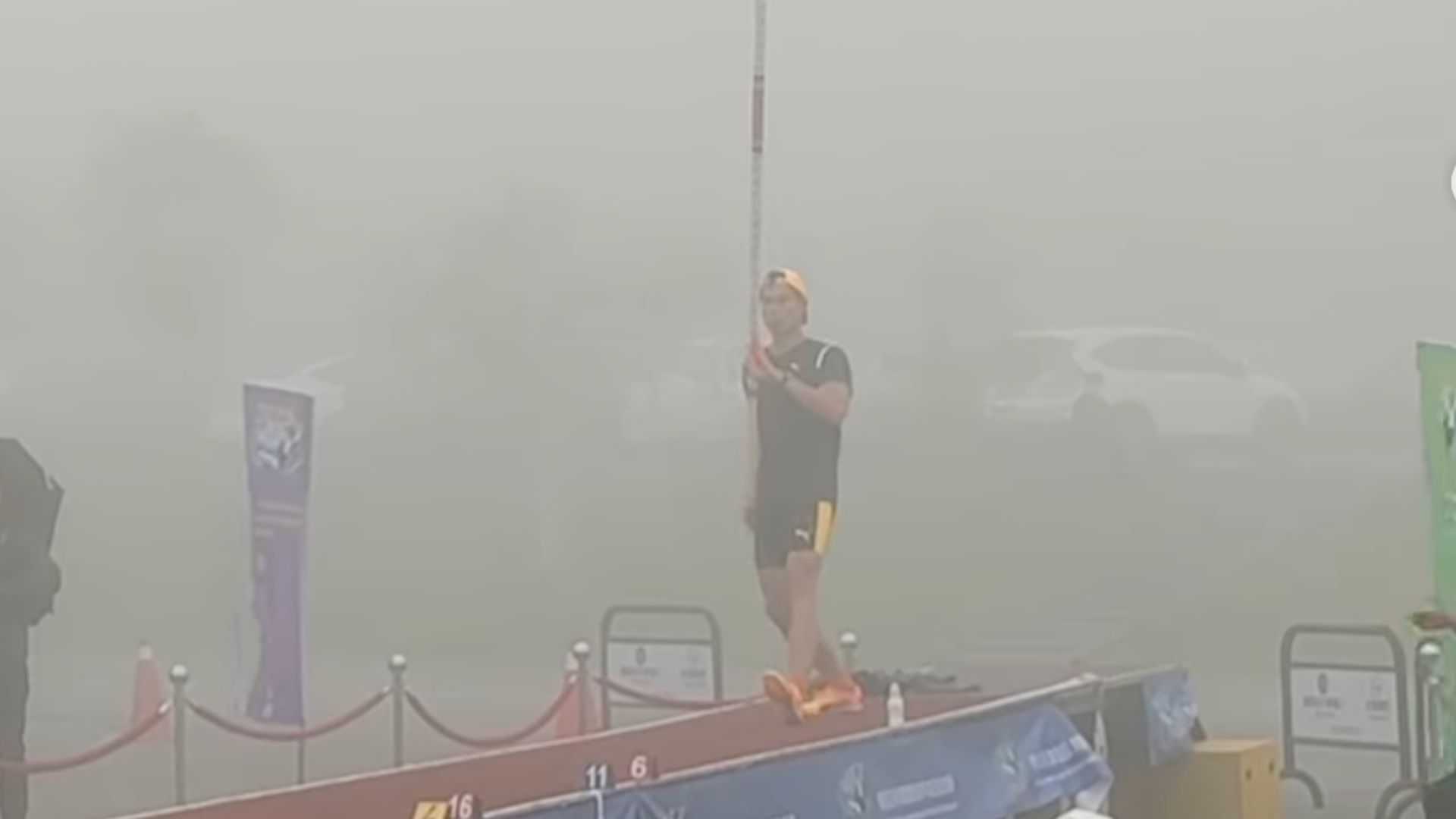 EJ Obiena takes gold in Taiwan outdoor meet despite foggy condition