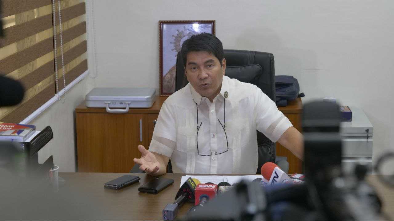 Solons seek House probe on dead inmate found in Bilibid septic tank