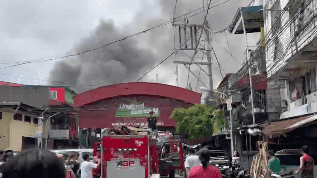 Fire breaks out in Sta. Cruz, Manila