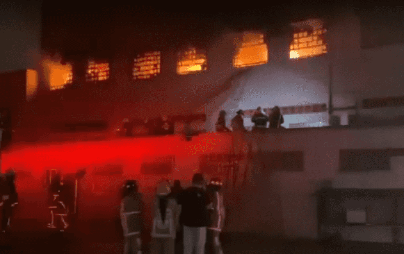 Fire hits warehouse in Tinajeros, Malabon