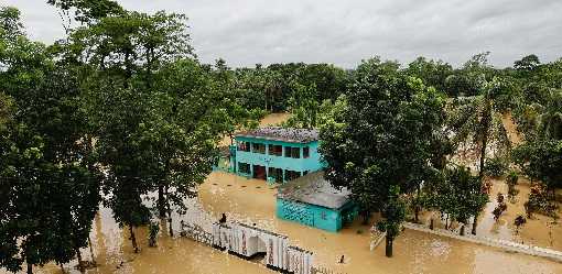 Floods in Bangladesh leave five dead, thousands stranded