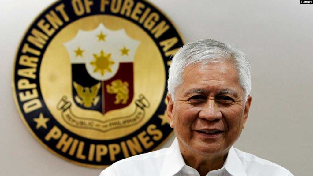 Ex-DFA chief Del Rosario passes away at 83