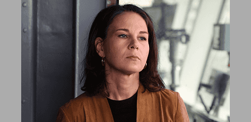 German foreign minister, in Philippines, raps China's 'risky manoeuvres' in South China Sea