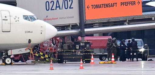 Hamburg airport hostage standoff over, suspect arrested - police