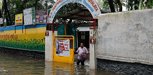 Heavy rains in India's Mumbai hit transport, shut schools