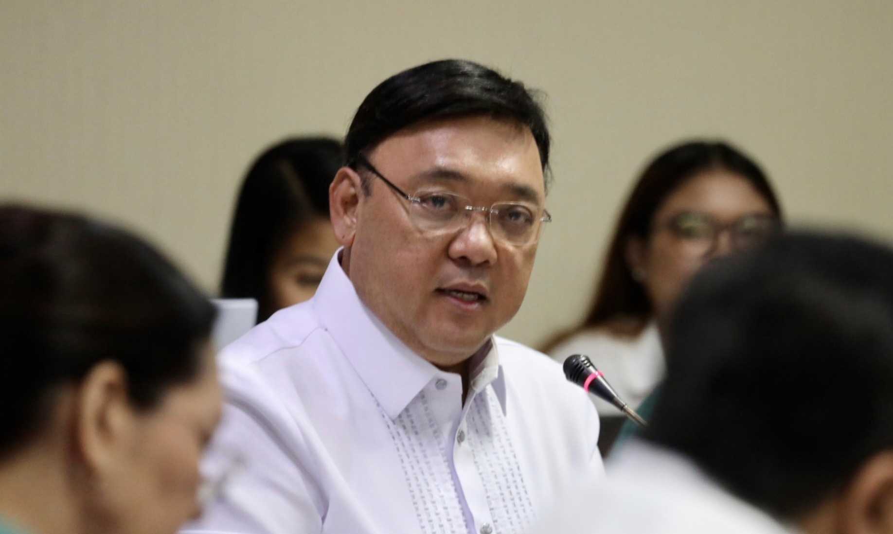 House cites Roque in contempt; to be detained for 24 hours