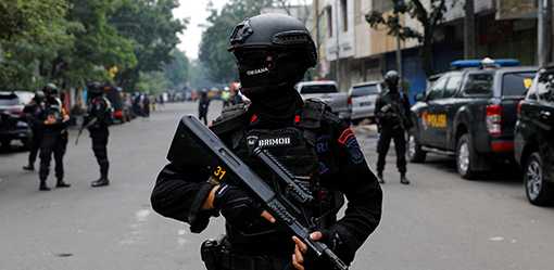 Indonesia says arrests militants suspected of plotting to disrupt election