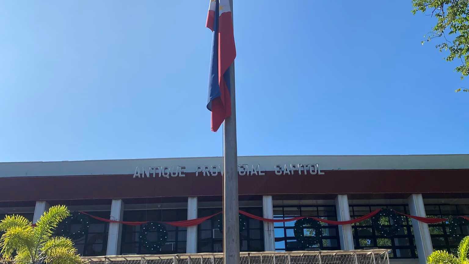 Death toll in Antique bus accident climbs to 18 - provincial gov't