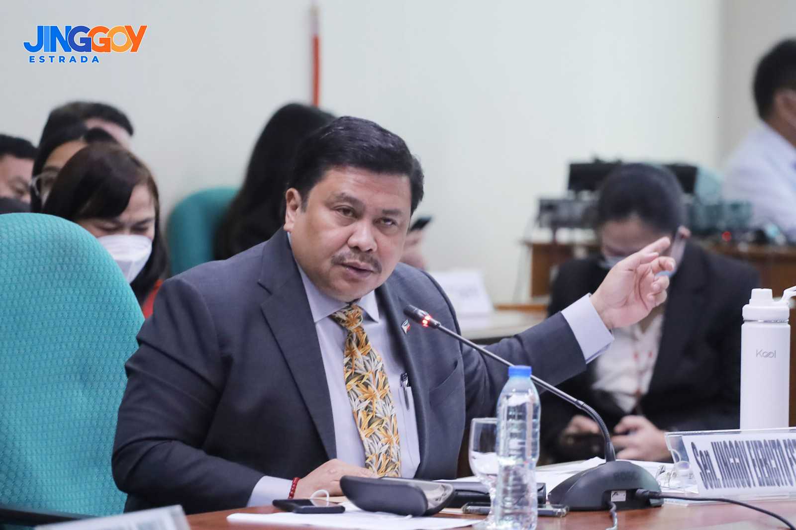 Jinggoy Estrada considers banning Korean dramas in PH