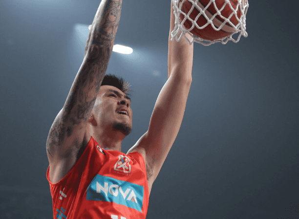 Kai Sotto outdo Matthew Wright in Japan B. League