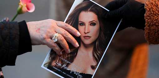Lisa Marie Presley died of small bowel obstruction - coroner
