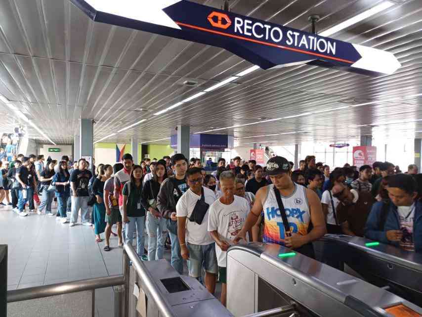 LRT-2 back to normal operations after technical problem; free rides to continue