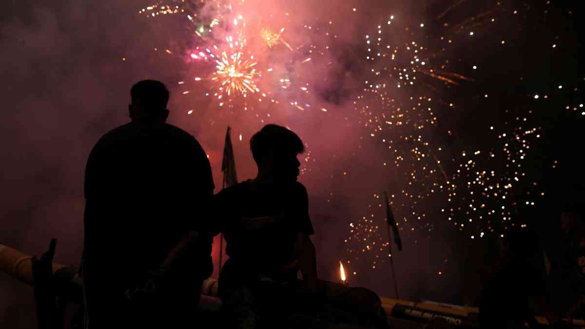 Malaysian cannon firing tradition heralds start of Eid al-Fitr