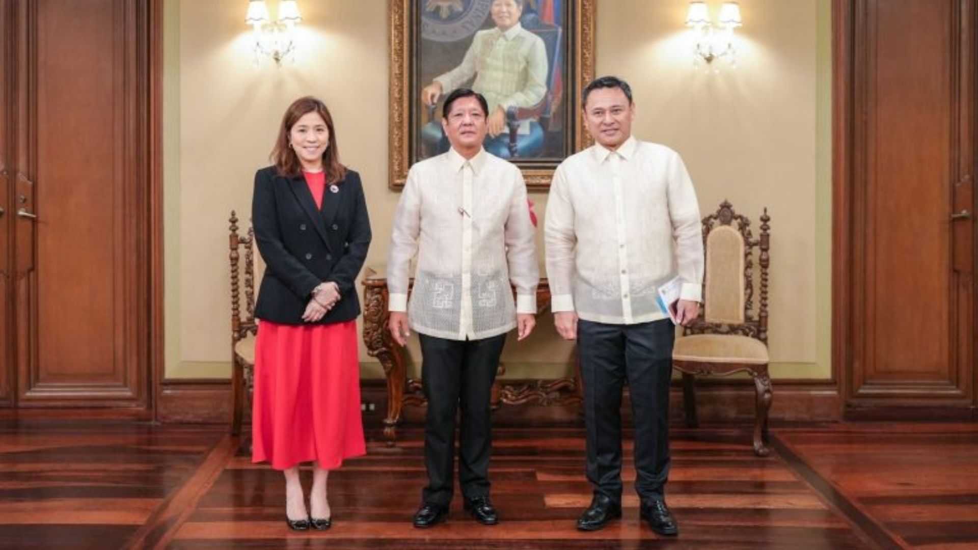 Marcos instructs DBM, DepEd to increase incentives for teachers