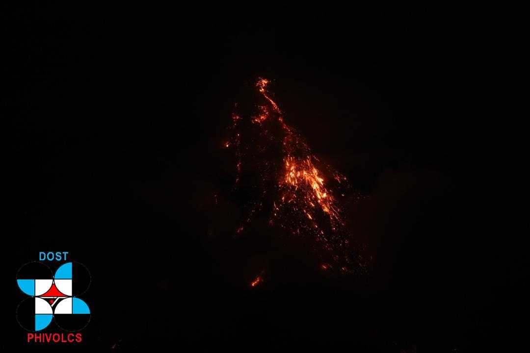 Phivolcs: Mayon Volcano continues to effuse 'very slow' lava