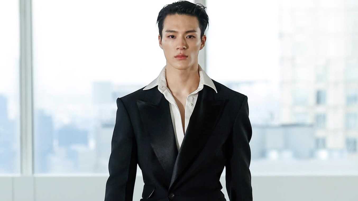 NCT Dream's Jeno Lee becomes 1st K-Pop star to open New York Fashion Week runway