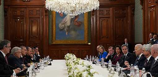 North America vows to strengthen economic ties, Mexico energy row rumbles on