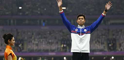 Obiena sets new Asian record