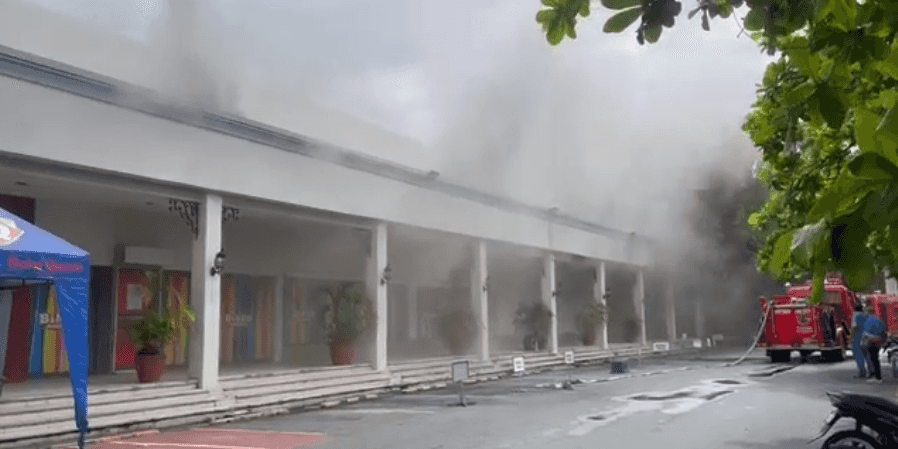 Fire engulfs Olivarez Plaza in Paranaque