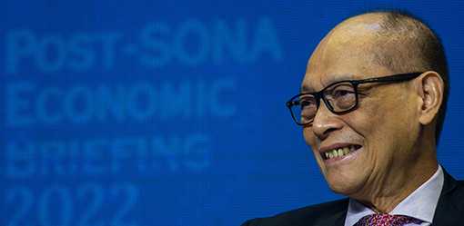 Philippine central bank signals pause in tightening cycle as inflation cools
