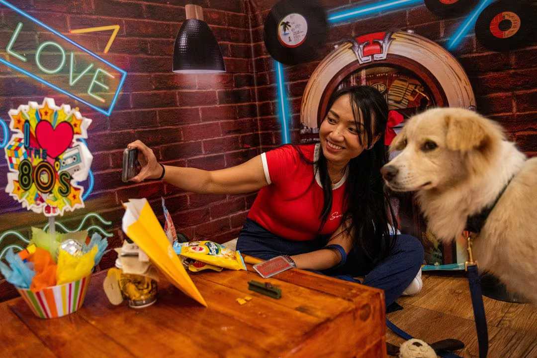 Philippine rescued pets look for love on dates this Valentine's Day