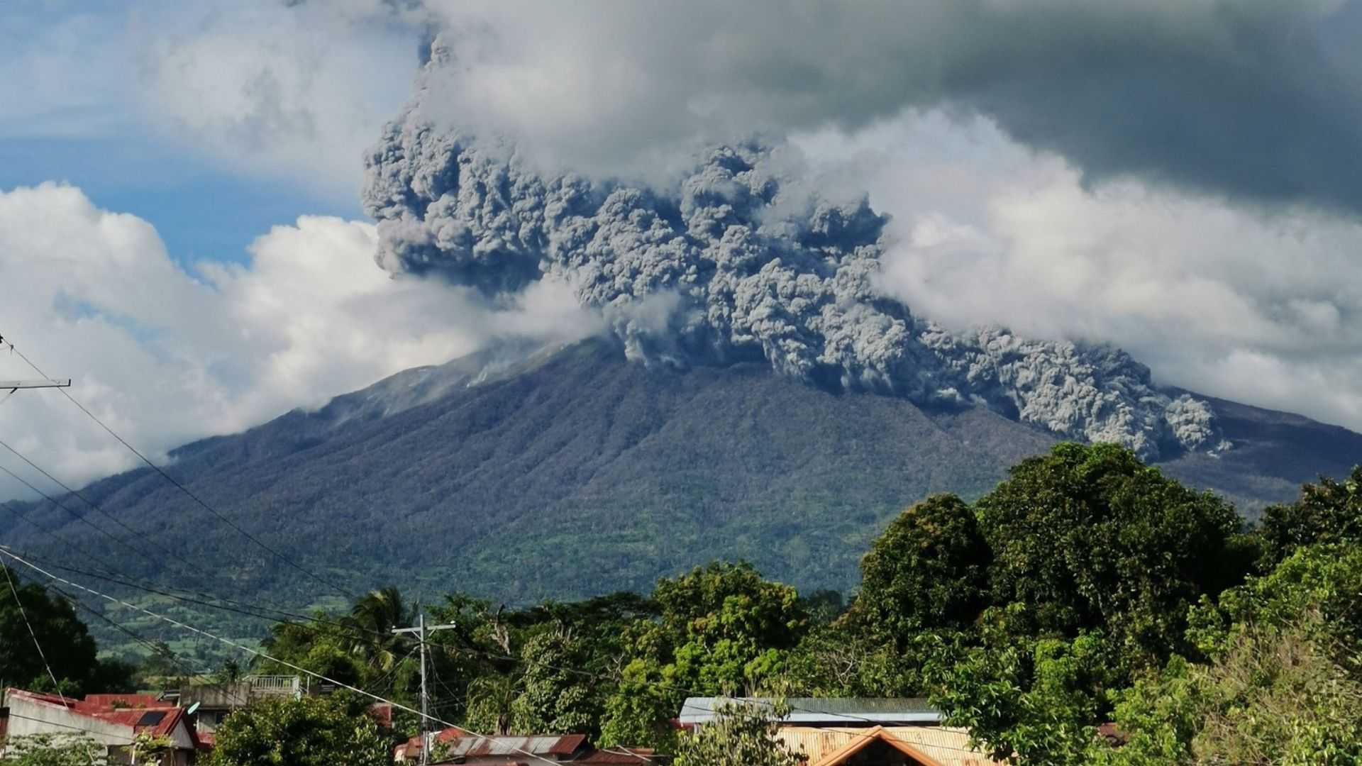 PHIVOLCS warns of possible major eruption of Kanlaon Volcano in coming weeks