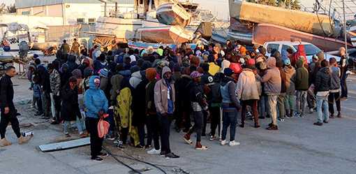 Rights group urges Tunisia to halt collective expulsions of African migrants