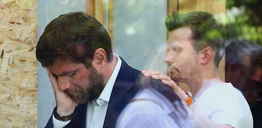 Rioters ram-raid home of French mayor, wife injured