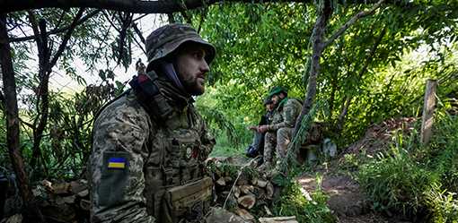 Russia reports fierce fighting, Zelenskiy praises troops, counter-offensive