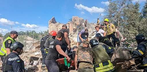 Russian missile strike kills 9, injures 29 in Ukraine's Kryvyi Rih