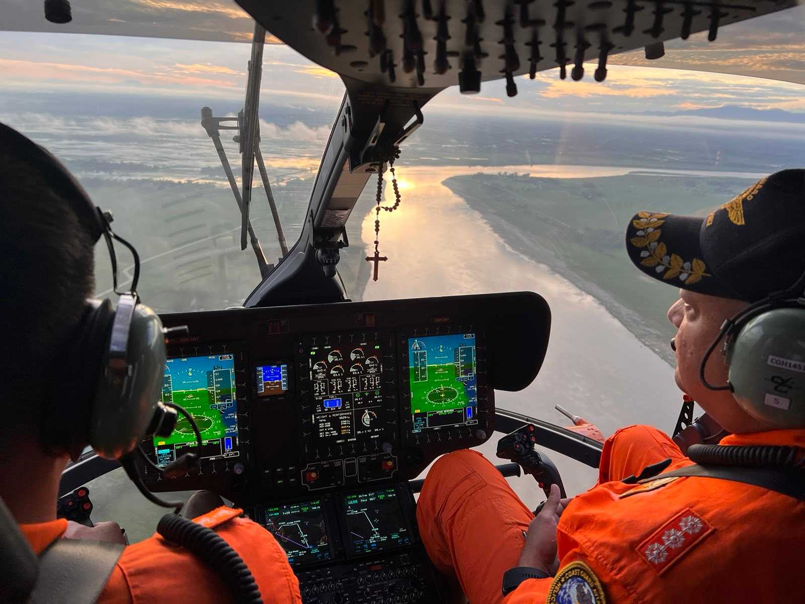Search ops continues for 4 missing PCG personnel