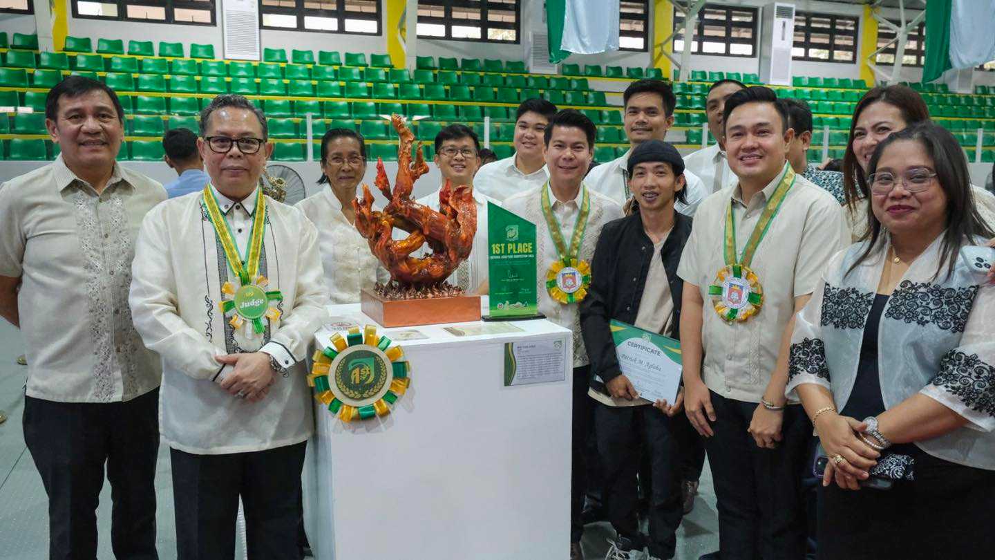 Self-taught artist wins National Sculpture Competition