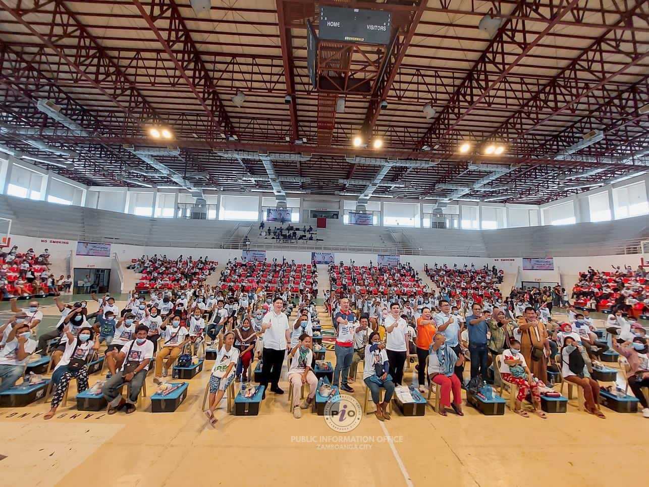 Sen. Go assists victims in Zamboanga City fire