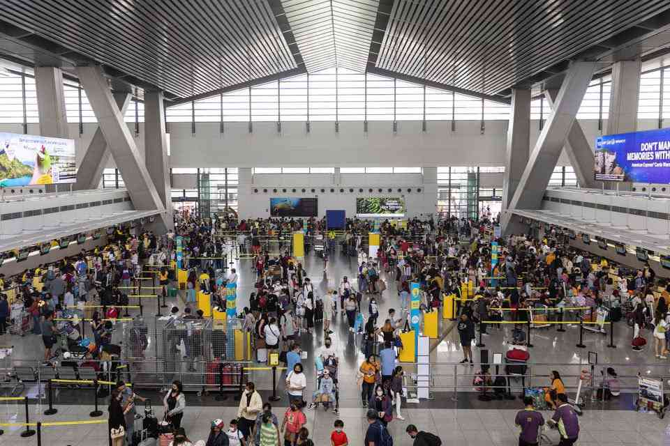Senate panel rules out sabotage, cyber attack in New Year's airport fiasco