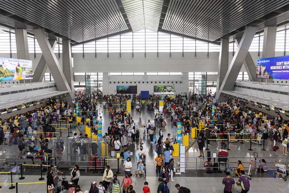 Senate panel rules out sabotage, cyber attack in New Year's airport fiasco